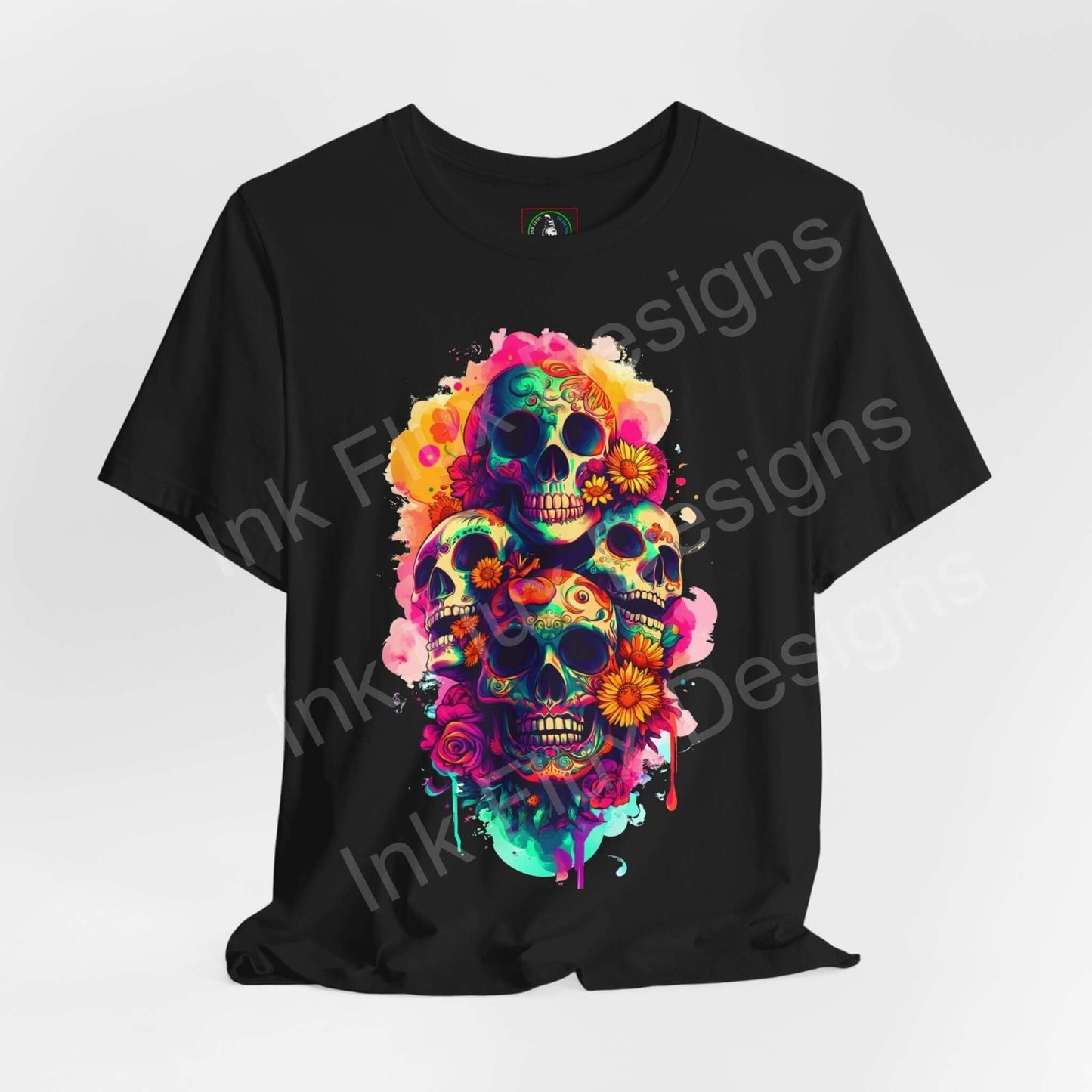 Colorful Day of the Dead skull design on a black T-shirt, featuring vibrant floral patterns for DÃa de Muertos, ideal for unisex graphic tees.